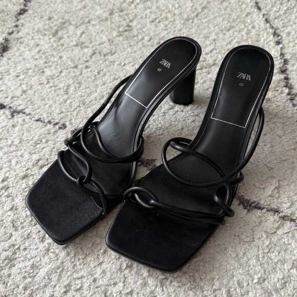 Zara Strappy Black Small Block Heel size 9 - Picture 1 of 5